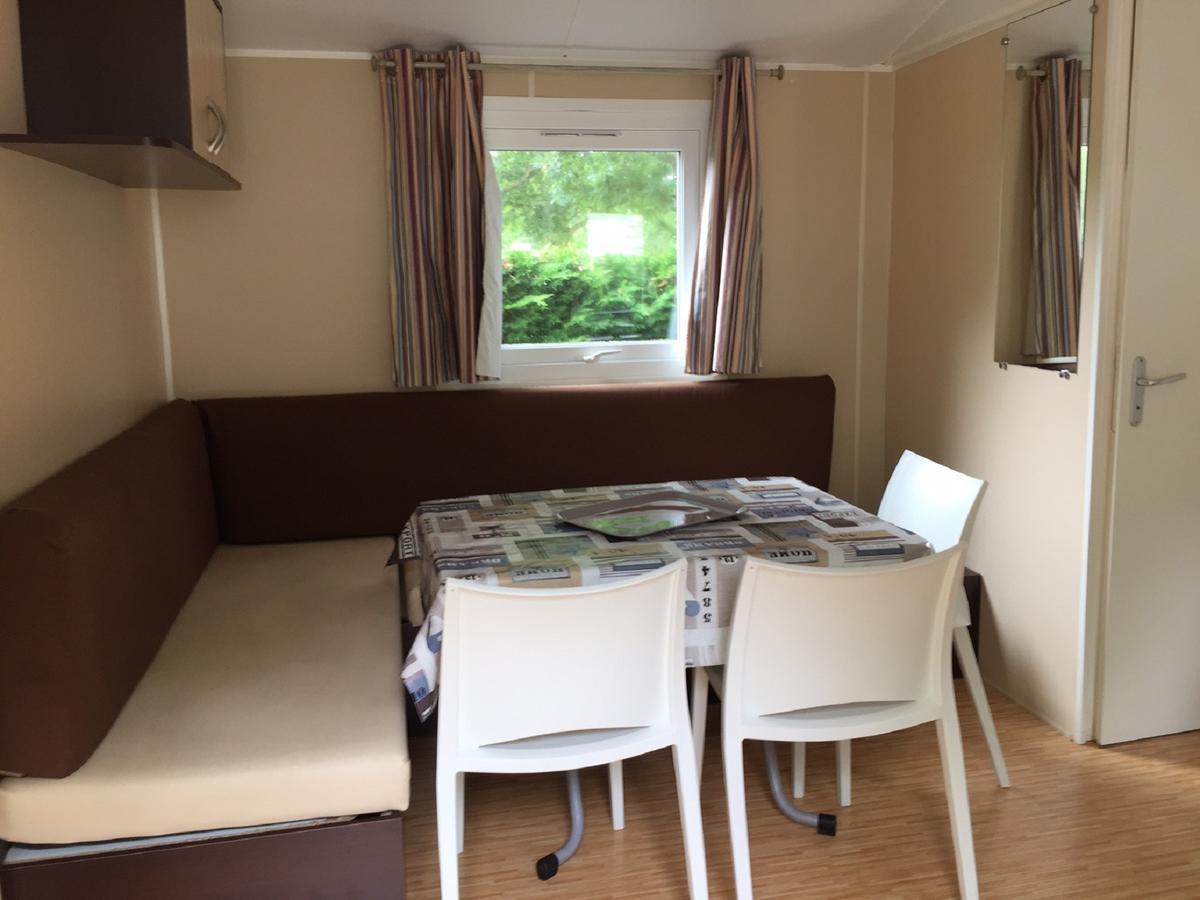 旺代蒙塔利韦 Camping La Chesnays酒店 外观 照片
